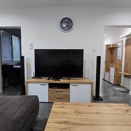 Slobody 4 Apartment *